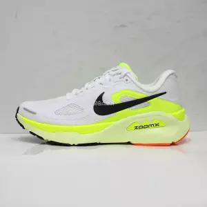 나이키 스트럭처 플러스 형광 남성용 런닝화 HQ3048-101