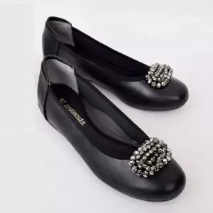 방울장식 플랫슈즈 낮은굽 구두 중년여성 외출슈즈 여자신발