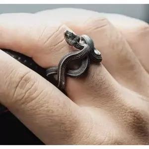 TBZ 스네이크반지 큐빅 유니크한 뱀반지