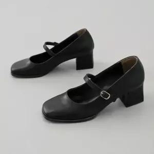 스퀘어토 메리제인 펌프스 미들힐 구두 (5cm) 제인스퀘어