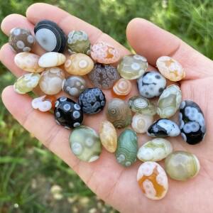 자연 녹색 Sardonyx Alxa 고비 마노 바위 표본 에너지 크리스탈 차크라 Reiki 치유 돌 정원 장식 GK1-22