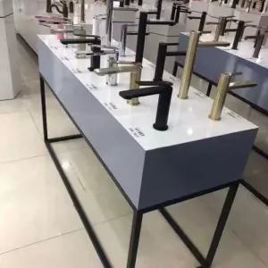 세면대 수전 디피용 욕실 테이블형 80x60x80 진열 전시대 흰색 수도꼭지