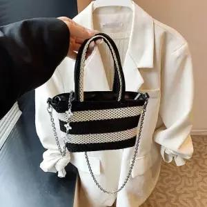 여사친 체인 비치백 크로스백 바캉스룩 대용량 스트라이프 OP5