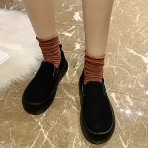 겨울캐주얼슈즈코디 여성 따뜻한 캐주얼 보세 데일리 외출 슬립온 스타일