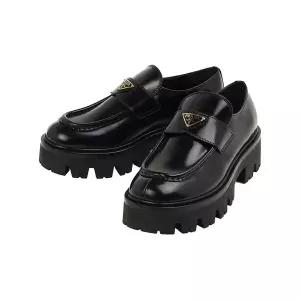 (프라다) FW25 여성 브러시드 가죽 로퍼 1D185O 055 F0002