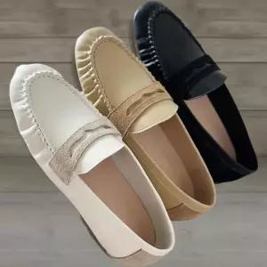 [신상오픈런]여성 싱글컬러 꼬임 가죽 플랫 로퍼 (33434877)