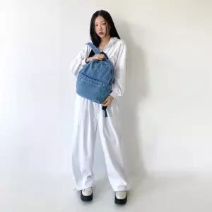 [신상오픈런]데님백팩 지퍼 남녀공용 청배낭 천가방 블랙진 (31657969)