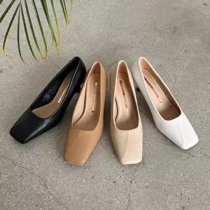 [멜팅브라운] 여성 소가죽 심플 스퀘어 라인 미들힐 (41551470A)