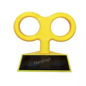 전동 태엽 키 장식 차량용 악세사리 레드 액세서리 충전식 회전 태양열 자동차