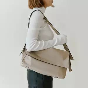 [HOZE/호재] FUNNY(퍼니)_2COLOR / 정가  328,000 원