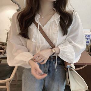 여성 pyt 셔링 반오픈 퍼프 긴팔 프릴 프영띵 블라우스 루즈핏 화이트