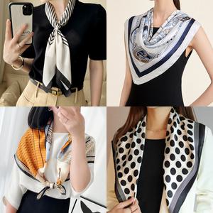 로로비 여성 실크 쁘띠 스카프 간절기 봄 명품 머플러 RB0060