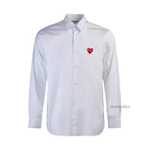 [롯데백화점]꼼데가르송 [라벨루쏘] SS25 남성 하트 와펜 셔츠 AX B002 051 WHITE