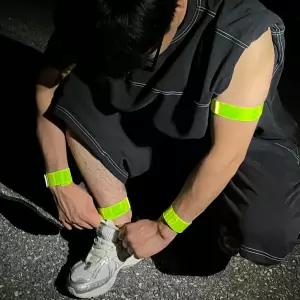 간편착용 야간런닝조깅안전반사밴드 자전거킥보드등산안전요술팔찌 2P