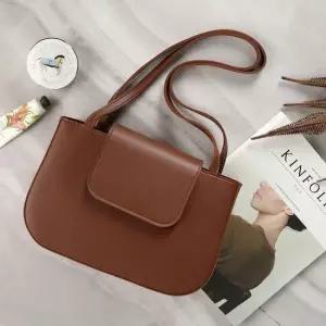 OP_M2231 숄더백 숄더백 올리비아팝