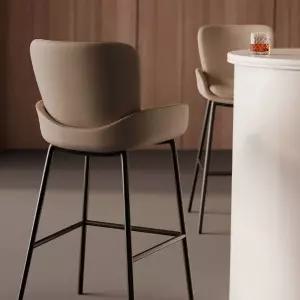 의자 높은의자 스탠딩 스툴 바체어 인테리어 바텐 카페