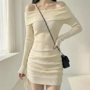 [라일리여성의류] Rly 2컬러 데이트룩 쇄골강조 오프숄더 골지 미니원피