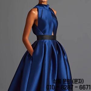 우아한 홀터 새틴 파티 드레스 여성용 봄 시즌 스타일리시 웨딩 가운 이브닝 패션