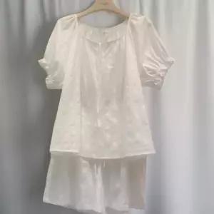 [신상오픈런]여자 러블리 면100 프릴 반팔 블라우스 반바지 세트 (38169869)