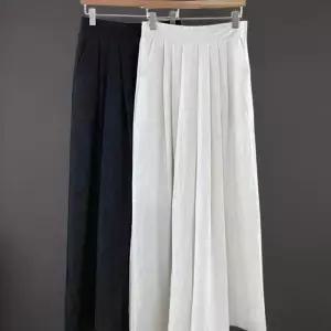 [신상오픈런]여성 레이온 뒷밴드 핀턱 와이드 롱바지 (38169992)