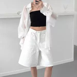 [신상오픈런]여성 와이드핏 로우라이즈 5부 반바지 논스판 (36195295)