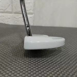 중고 양호 테일러메이드 ROSSA CORZA 고스트 33인치 말렛 퍼터_새그립