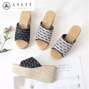 [애슬릿] 여성 오징어 통굽 웨지 키높이 슬리퍼 10cm