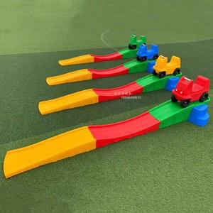 장난감 미끄럼틀 슬라이드 자동차 운동회 레일카 펜션 카페