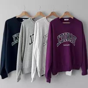 [신상오픈런]여성용 가을 신학기 오버사이즈 보라색 레터링 맨투맨 티셔츠 (41032069)