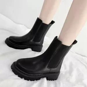 여성 검정 첼시 통급 부츠 나들이 데이트 패션 봄구두 봄구두 첼시부츠 여성 나들이여행코디 여자워커