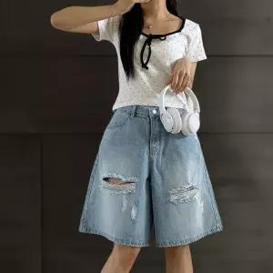 [신상오픈런]여성용 찢어진 데미지 연청 버뮤다 청반바지 (34574802)