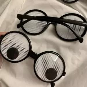 [하프클럽/셀러허브]파티 용품 선글라스 생일 웃긴 안경 인싸