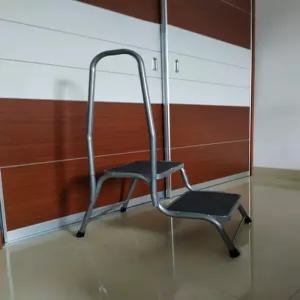 카라반 발판 높이조절 접이식 수동 캠핑카 계단받침대