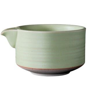 OGETHER 말차 전통 도자기 찻사발과 붓기 - 연두색 무광 유약을 사용한 수제 도자기 - 완벽하게 휘핑된 말차 녹차, 430ml / 14.5온스