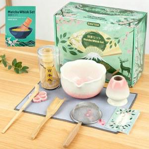 꽃 도자기 말차 볼, 나무 손잡이 체, 대나무 거품기, 거품기 홀더, 대나무 숟가락, 숟가락, 티 타월, 인사말 카드가 포함된 ENVTEK 8Pcs 말차 거품기 세트, 초보자용 선물