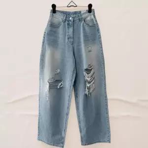 [신상오픈런]여성 연청 와이드핏 워싱 찢청 구제 청바지 (39114987)