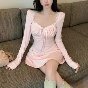 [신상오픈런]엠파이어 레이스 슬림핏 에이라인 중세풍 미니원피스 (28832932)