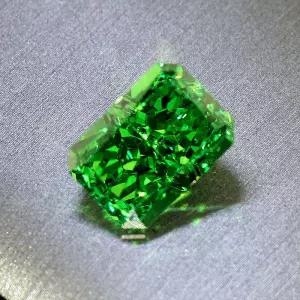 아이스 15241N5133289 차보라이트 컷 래디언트 스톤 에메랄드 그린 직사각형 루스