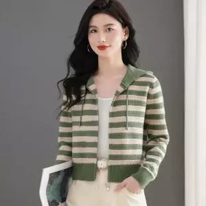 타노스여성 니트 데일리룩 초가을 후드 슬림핏 스웨터 간절기 스트라이프 쇼트 카디건 집업 KUK3