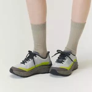 네파공용 피타 메가 쿠셔닝 트레일 러닝화 7LC7640