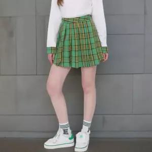 [신상오픈런]여성용 체크 패턴 미니 스커트 치마팬츠 (33706560)
