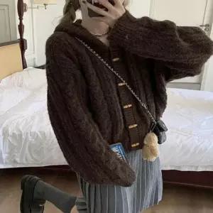 [의류] 2컬러 후드 가디건 꽈배기 단추 떡뽁이