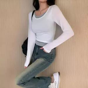 [신상오픈런]투톤 이중 라운드넥 쫄티 스판 레이어드 긴팔티셔츠 (30920894)