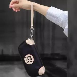 [신상오픈런]여성용 캐주얼 레터링 디자인 수납 파우치 핸들형 칸막이 (39102050)