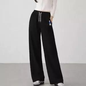 [하프클럽/셀러허브_여성트랜드패션]곰돌이 포인트 트레이닝복 캐주얼 조