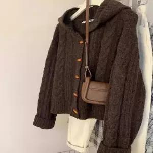 [의류] 여성 2컬러 러블리 떡볶이 단추 꽈배기 후드가디건