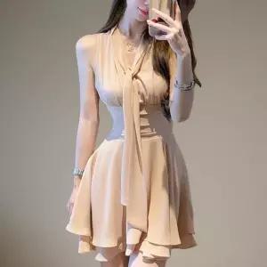 [신상오픈런]여성 홀터넥 미니 원피스 파티룩 스카프 플레어 나시 (35333406)