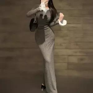 [신상오픈런]여성 골지 소매 레이어드 슬림 롱 원피스 트임 디자인 (41006111)