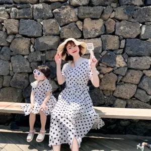 바캉스 여름 원피스 모녀 커플 도트 시밀러룩 패밀리룩 반팔 롱치마 나들이