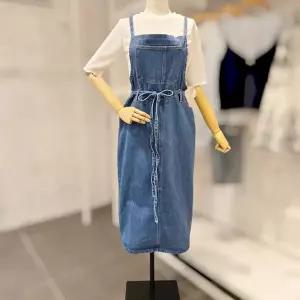 [대구백화점] [페이지플린]트임 멜빵 데님 원피스(F5AOP007A)